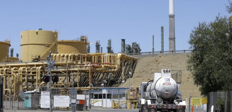 California governor scrambles for support on climate deal